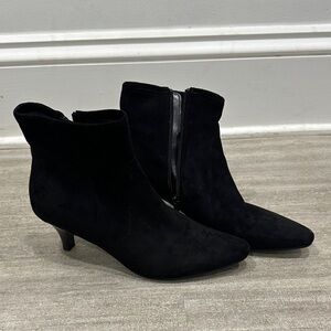 Elegant Black Ankle Boots